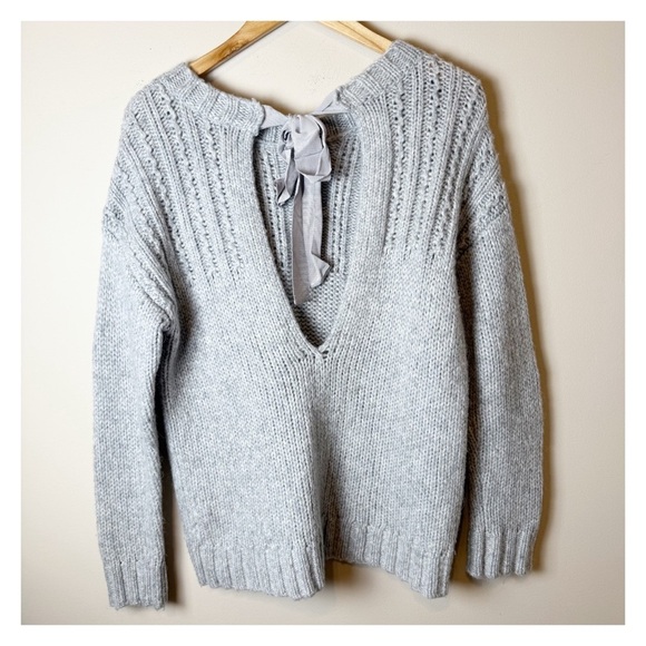 Aerie Light Gray Women's Sweater - Picture 7 of 8